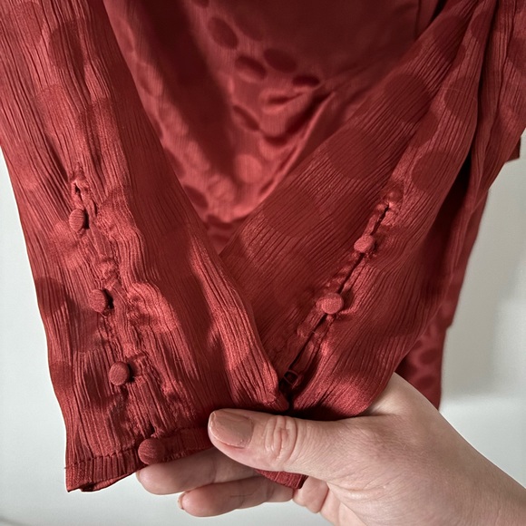 ASTR the label dress long sleeve rust red polka dot - Picture 5 of 8